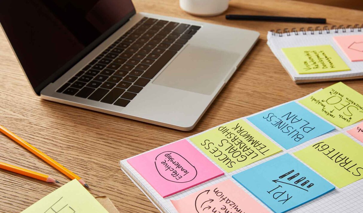 Retail Industry Trends 2023: Winning in the Digital Era